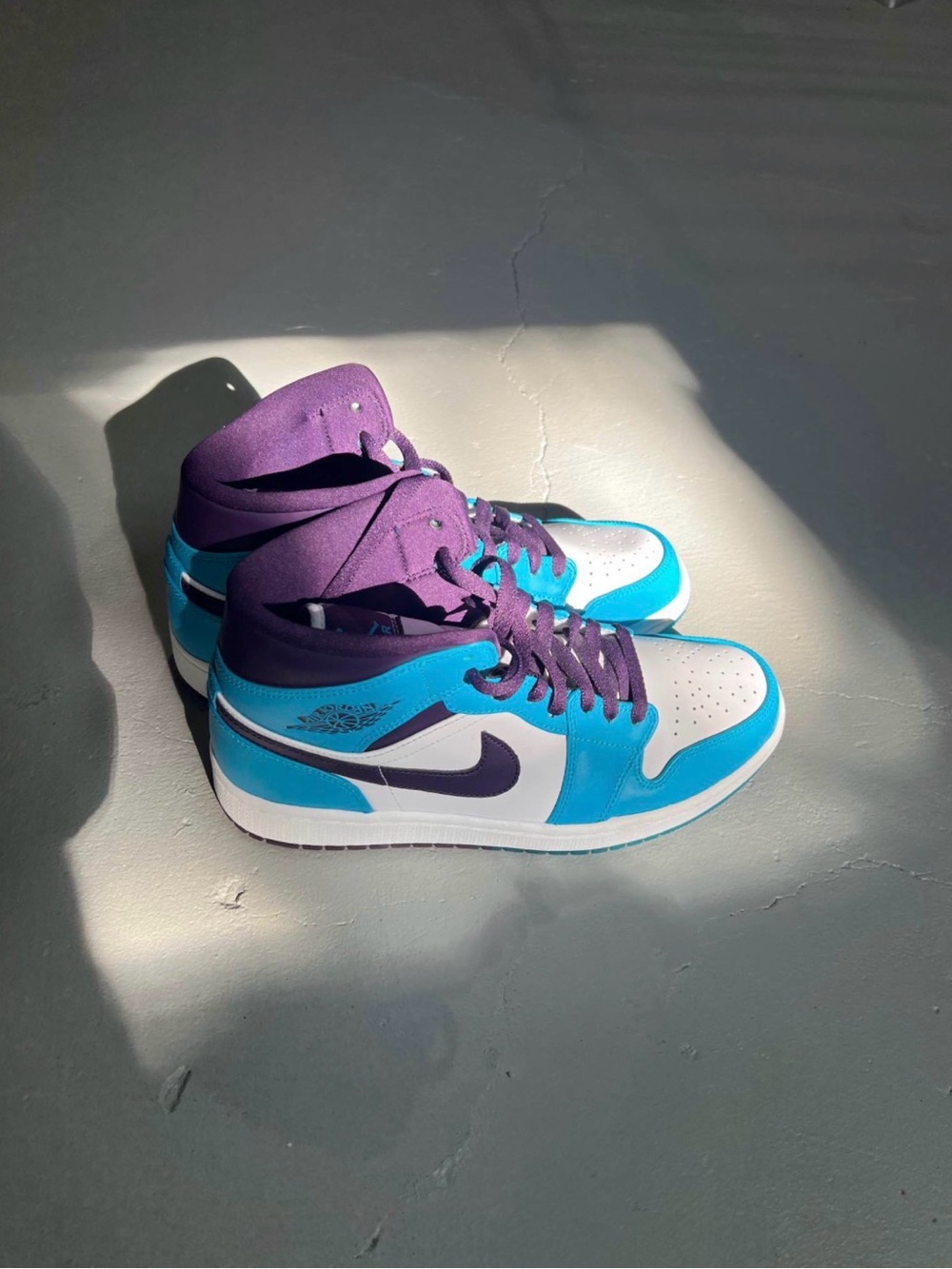 Nike Jordan 1 Mid “Charlotte Hornets”